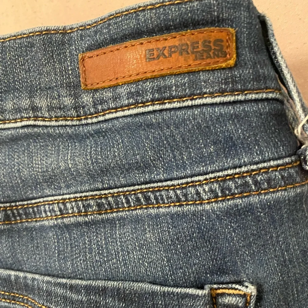 Express Denim Jeans size 6s Legging mid rise - Picture 3 of 7
